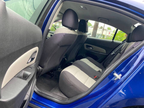 2013 Chevrolet Cruze LS Auto