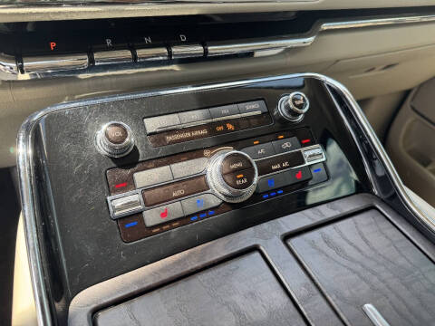 2018 Lincoln Navigator Select