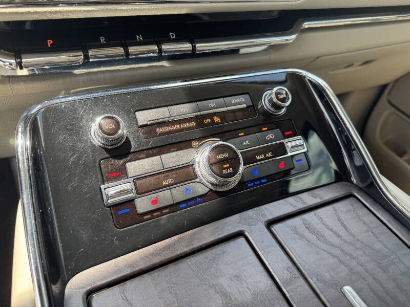 2018 Lincoln Navigator Select