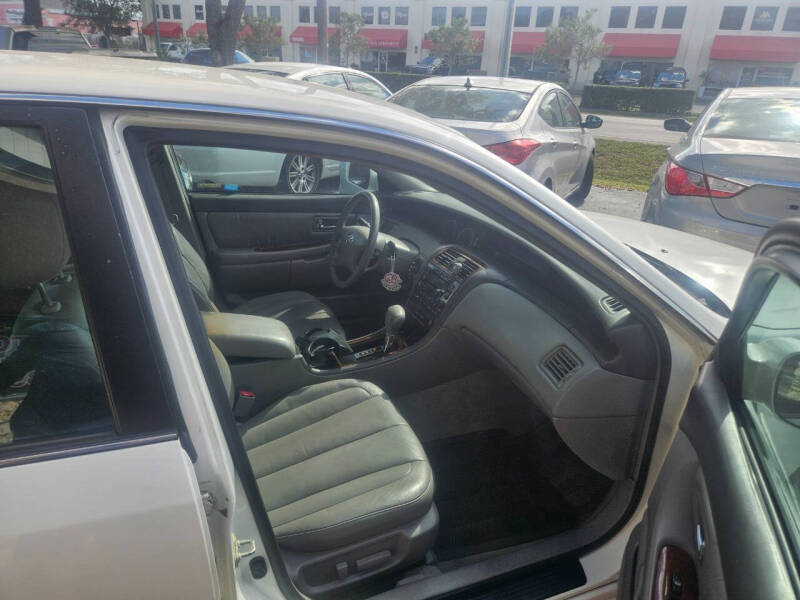 2002 Toyota Avalon XLS