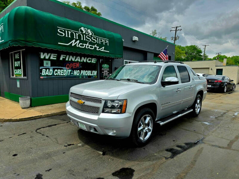 2013 Chevrolet Avalanche for sale at Sinnissippi Motors in Rockford IL