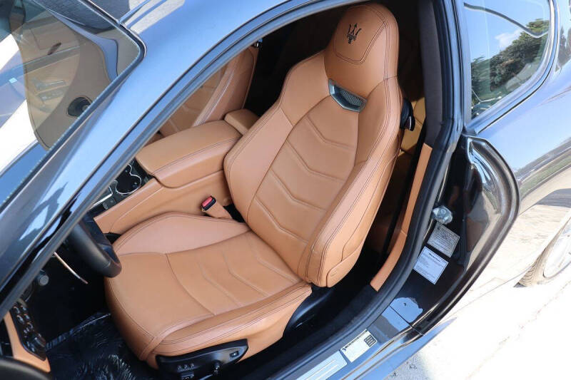 2014 Maserati GranTurismo Sport