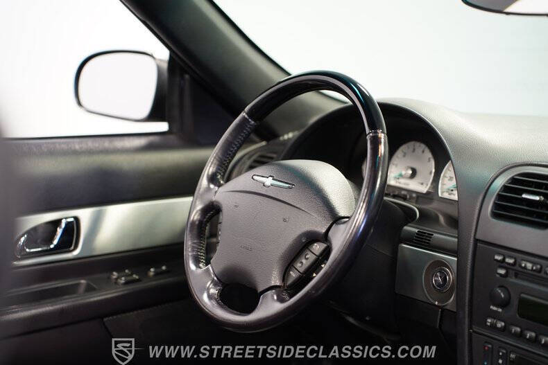 2003 Ford Thunderbird