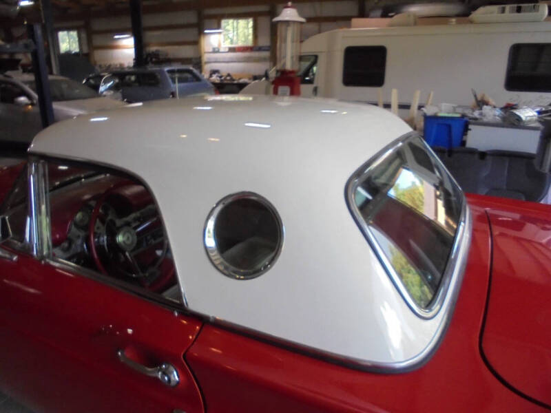 1957 Ford Thunderbird