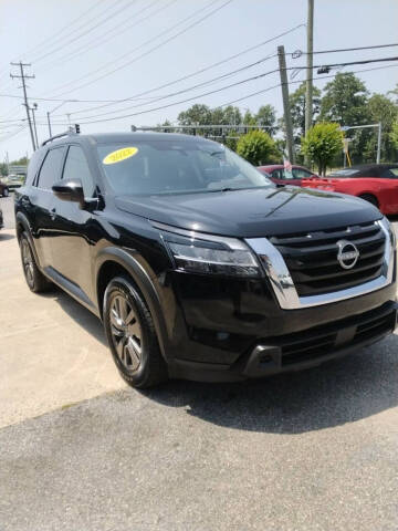 2022 Nissan Pathfinder SV