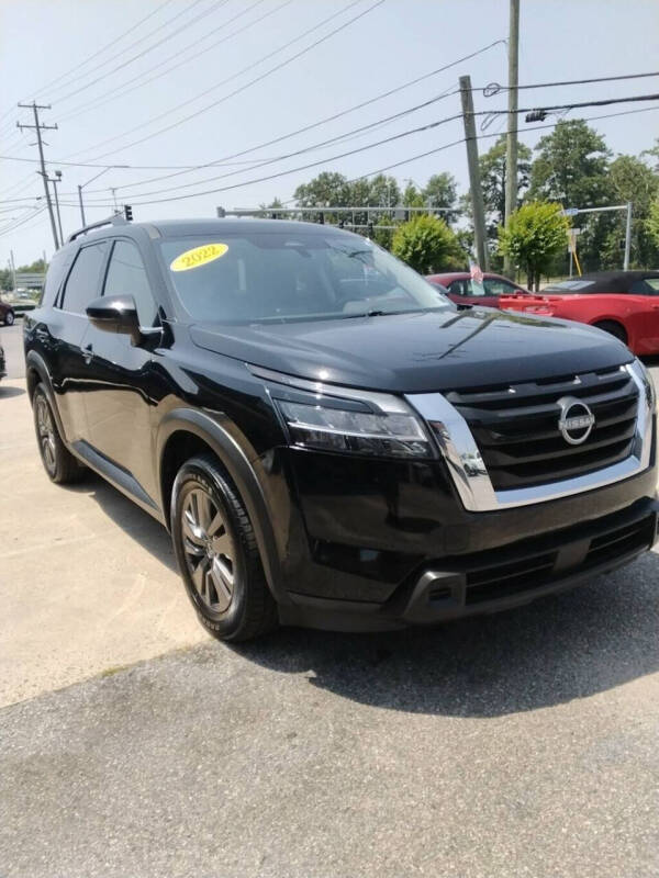 2022 Nissan Pathfinder SV