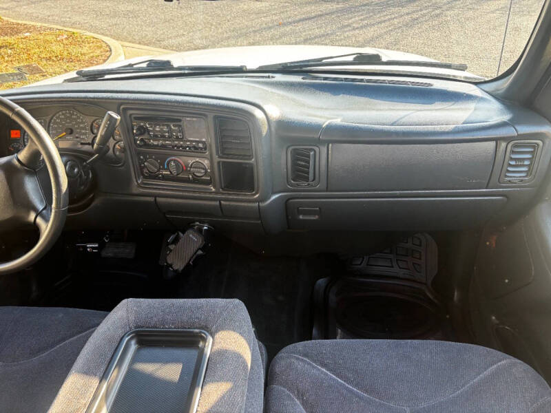 2001 GMC Sierra SLE photo 38