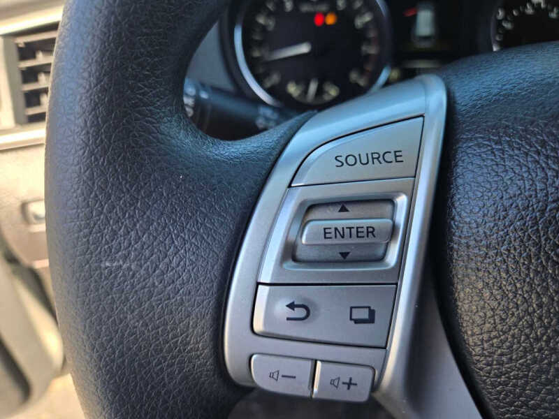 2016 Nissan Rogue S