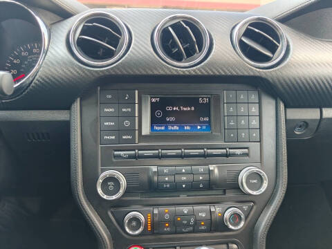 2016 Ford Mustang V6