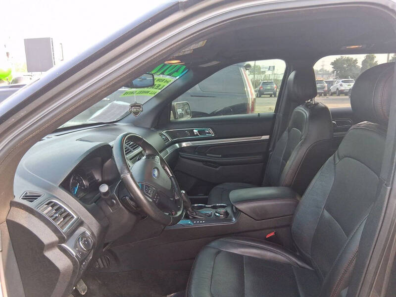 2017 Ford Explorer Sport