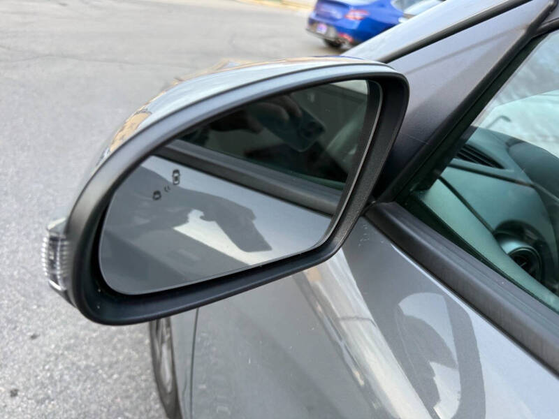 2023 Hyundai Kona Electric SEL