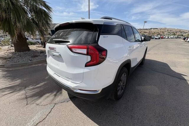 2024 GMC Terrain SLT