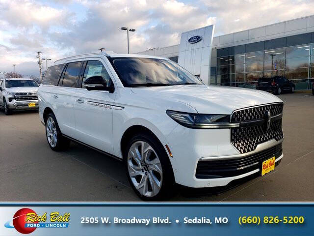2025 Lincoln Navigator Reserve's photo