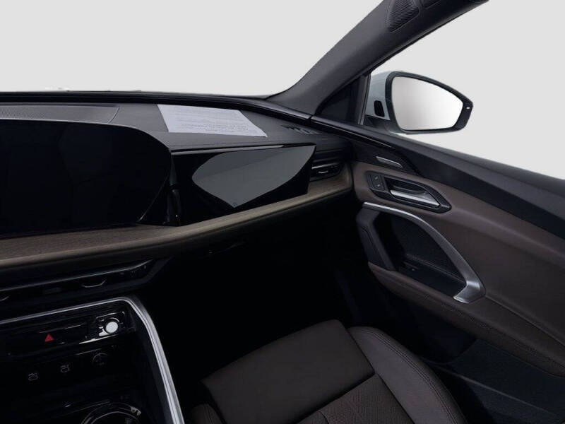 2025 Audi Q5 quattro Premium Plus TFSI