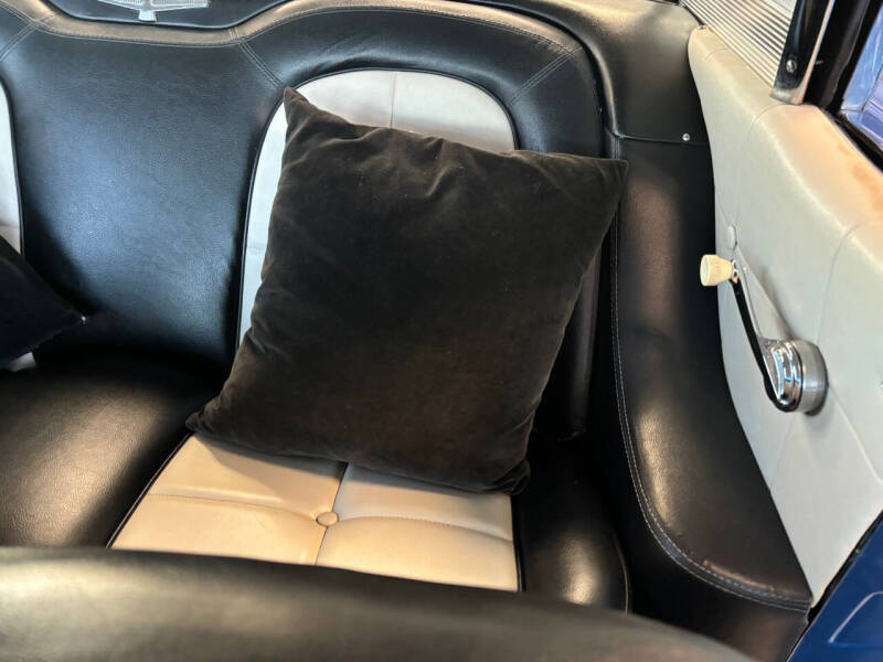 1960 Ford Thunderbird