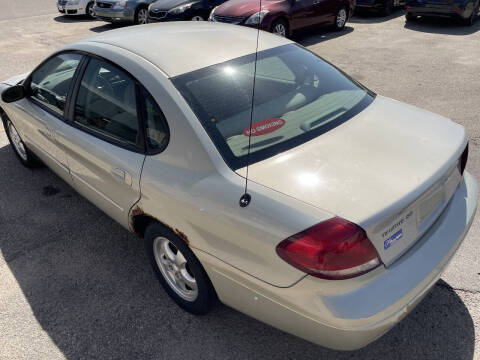 2006 Ford Taurus SE