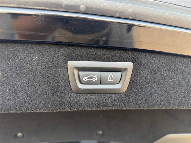 2023 BMW 8 Series 840i