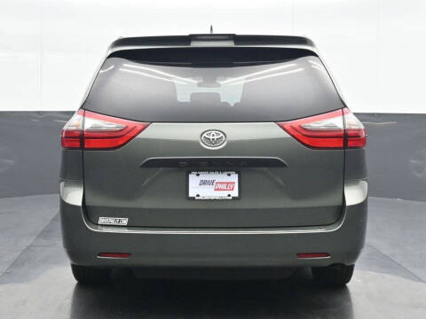 2020 Toyota Sienna L 7-Passenger