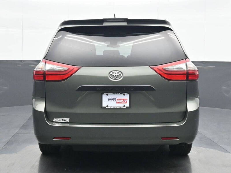 2020 Toyota Sienna L 7-Passenger