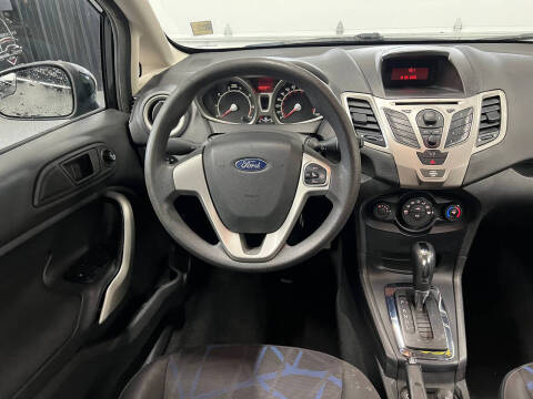 2012 Ford Fiesta SE