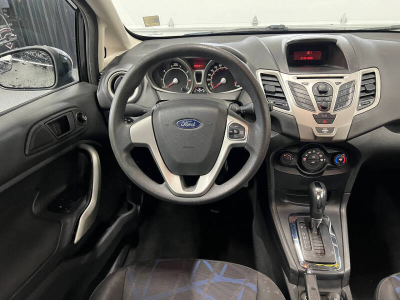 2012 Ford Fiesta SE