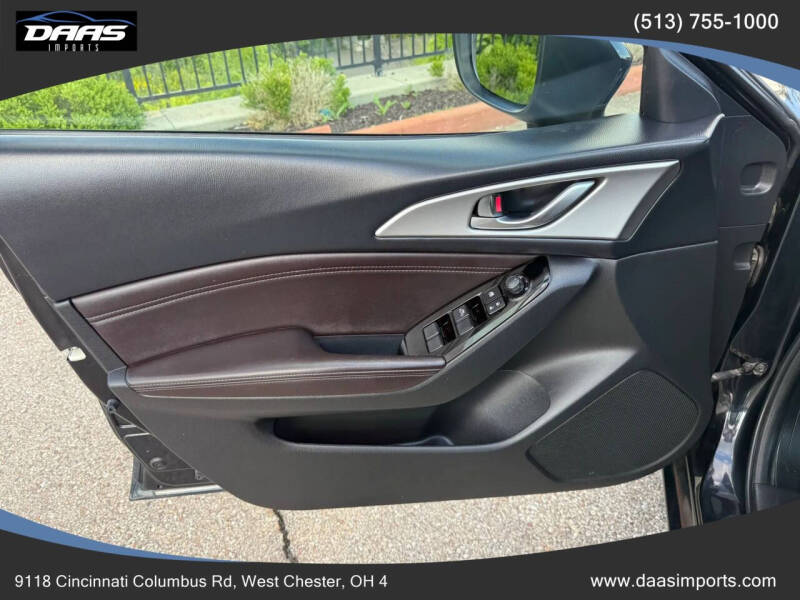 2018 Mazda MAZDA3 Touring