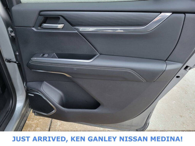 2024 GMC Acadia Elevation