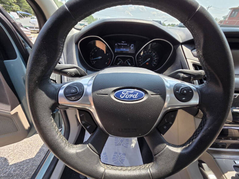 2012 Ford Focus SEL