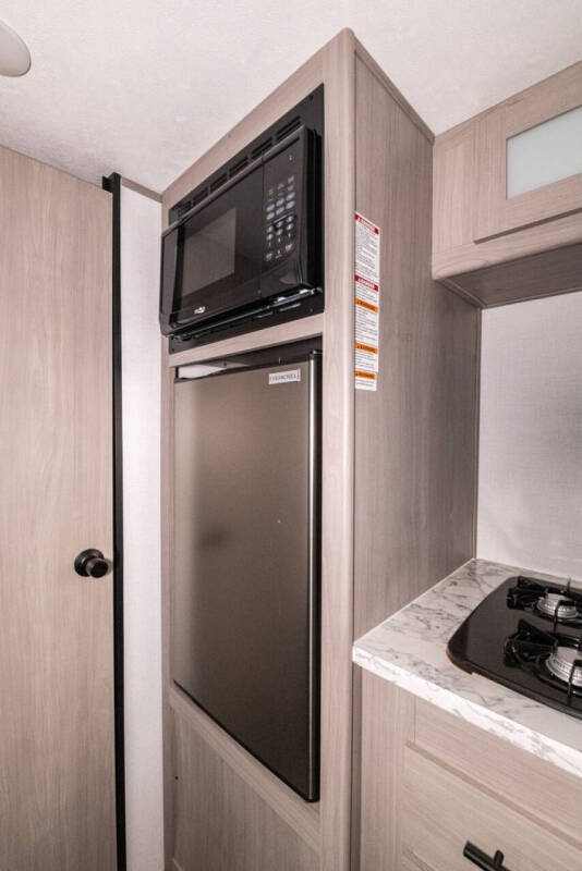 2024 Coleman Dutchman