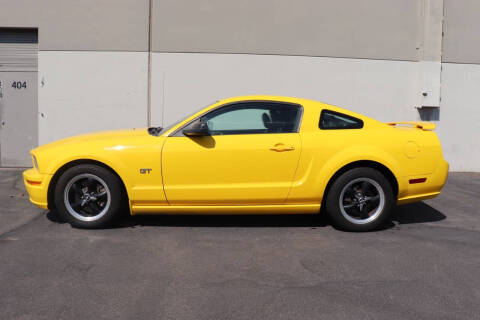 2005 Ford Mustang GT Premium