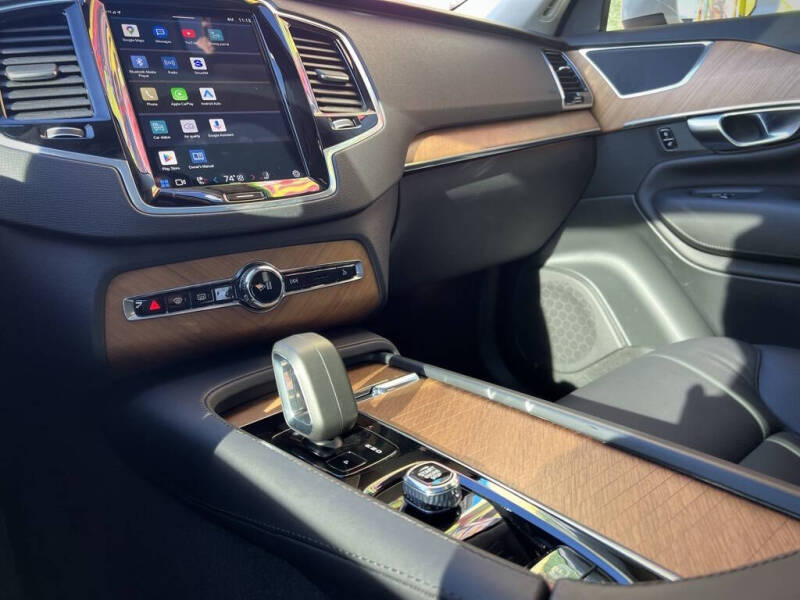 2024 Volvo XC90 B6 Plus Bright Theme 6P