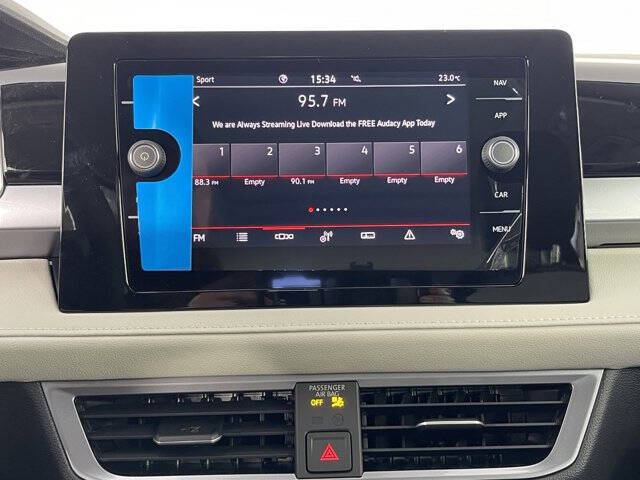 2025 Volkswagen Taos SEL 4Motion