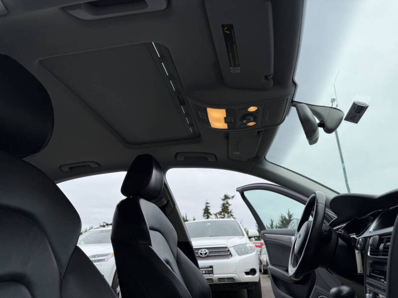 2016 Audi A4 2.0T quattro Premium Plus