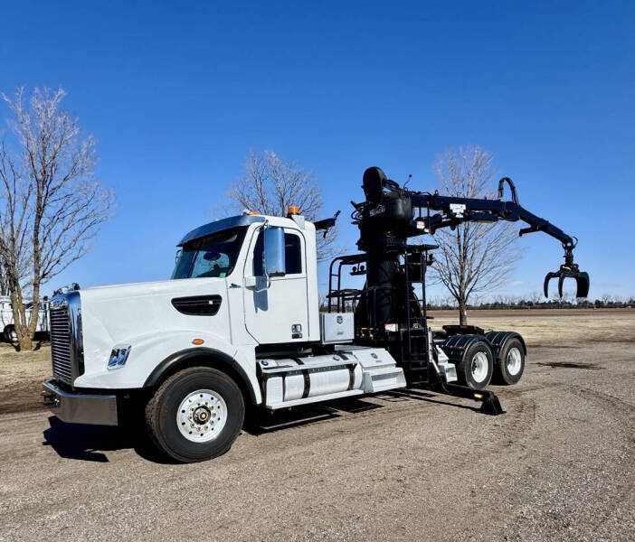 2017 Freightliner 122SD