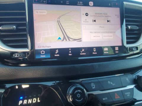 2022 Chrysler Voyager LX