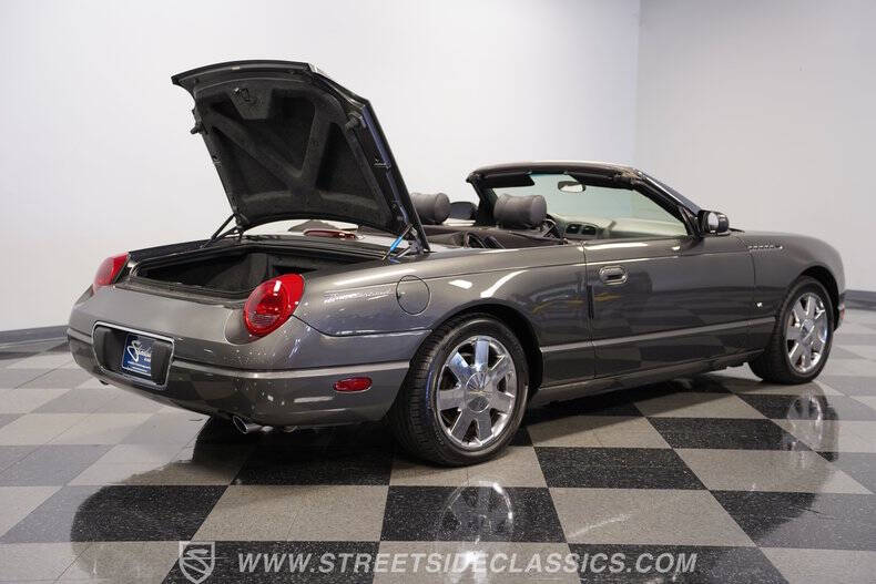 2003 Ford Thunderbird