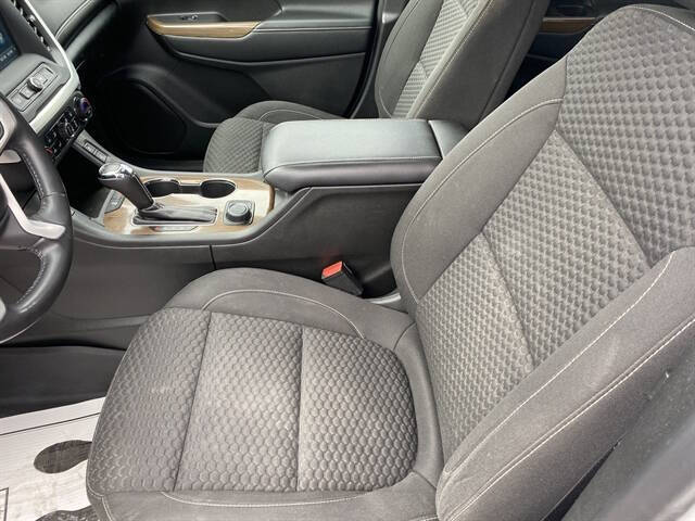 2019 GMC Acadia SLE-2