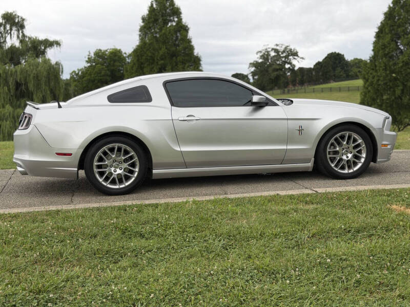 2013 Ford Mustang V6