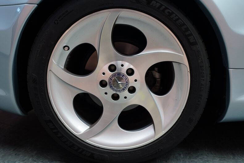 2004 Mercedes-Benz SL-Class SL 500