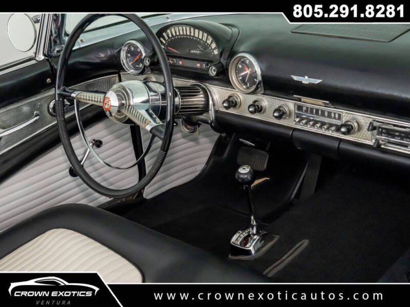 1955 Ford Thunderbird