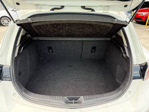 2013 Mazda MAZDA3 i Touring