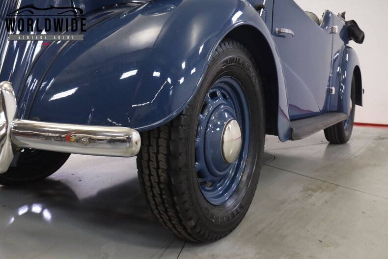 1949 Ford Anglia