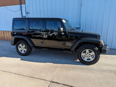 2014 Jeep Wrangler Unlimited for sale at Parkway Motors in Osage Beach MO