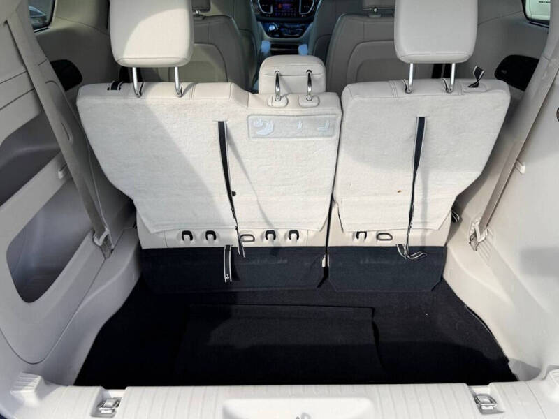 2017 Chrysler Pacifica Touring Plus