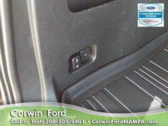 2018 Ford Edge Titanium