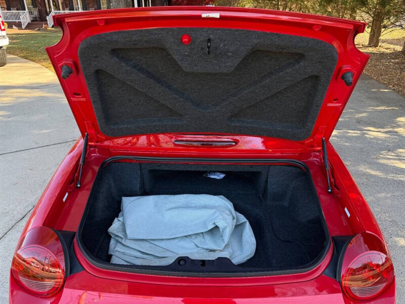 2004 Ford Thunderbird Deluxe