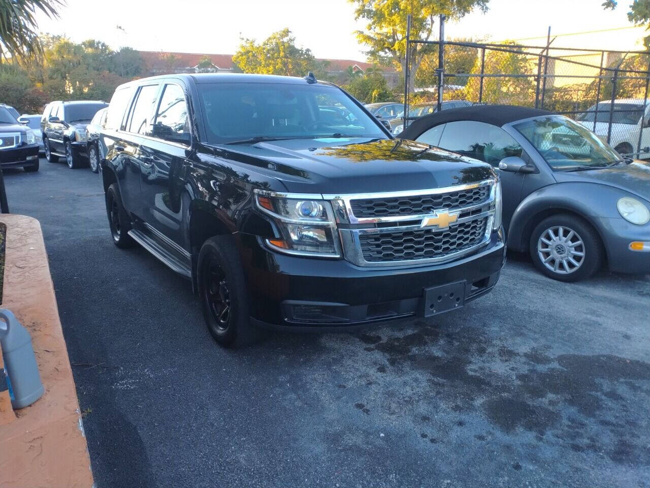 2017 Chevrolet Tahoe  - $15,500