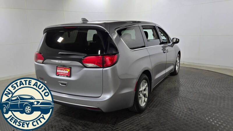 2019 Chrysler Pacifica Touring Plus