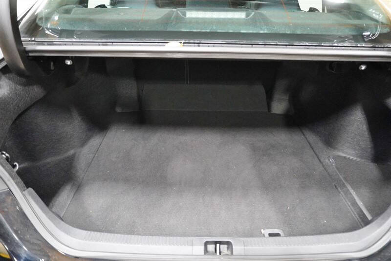 2018 Toyota Camry Hybrid LE