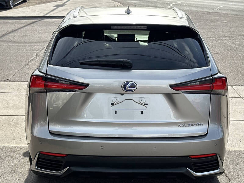 2021 Lexus NX 300h